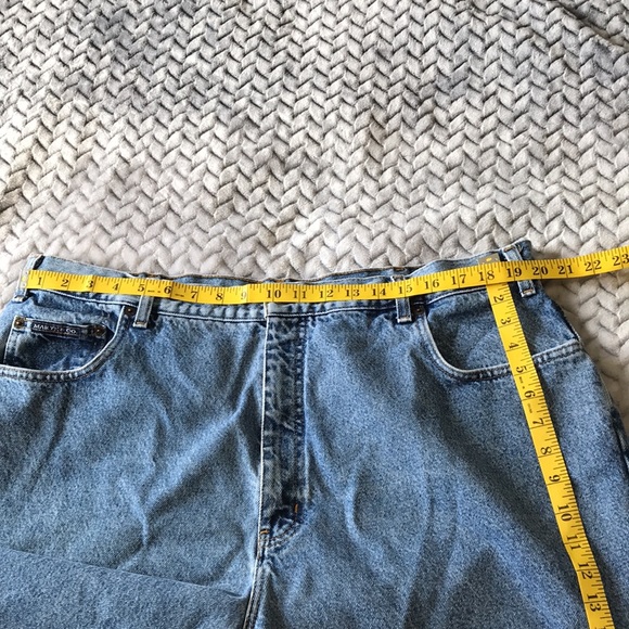 MaryK & Co Jean Shorts, Easy Fit, size 42 - Picture 10 of 11